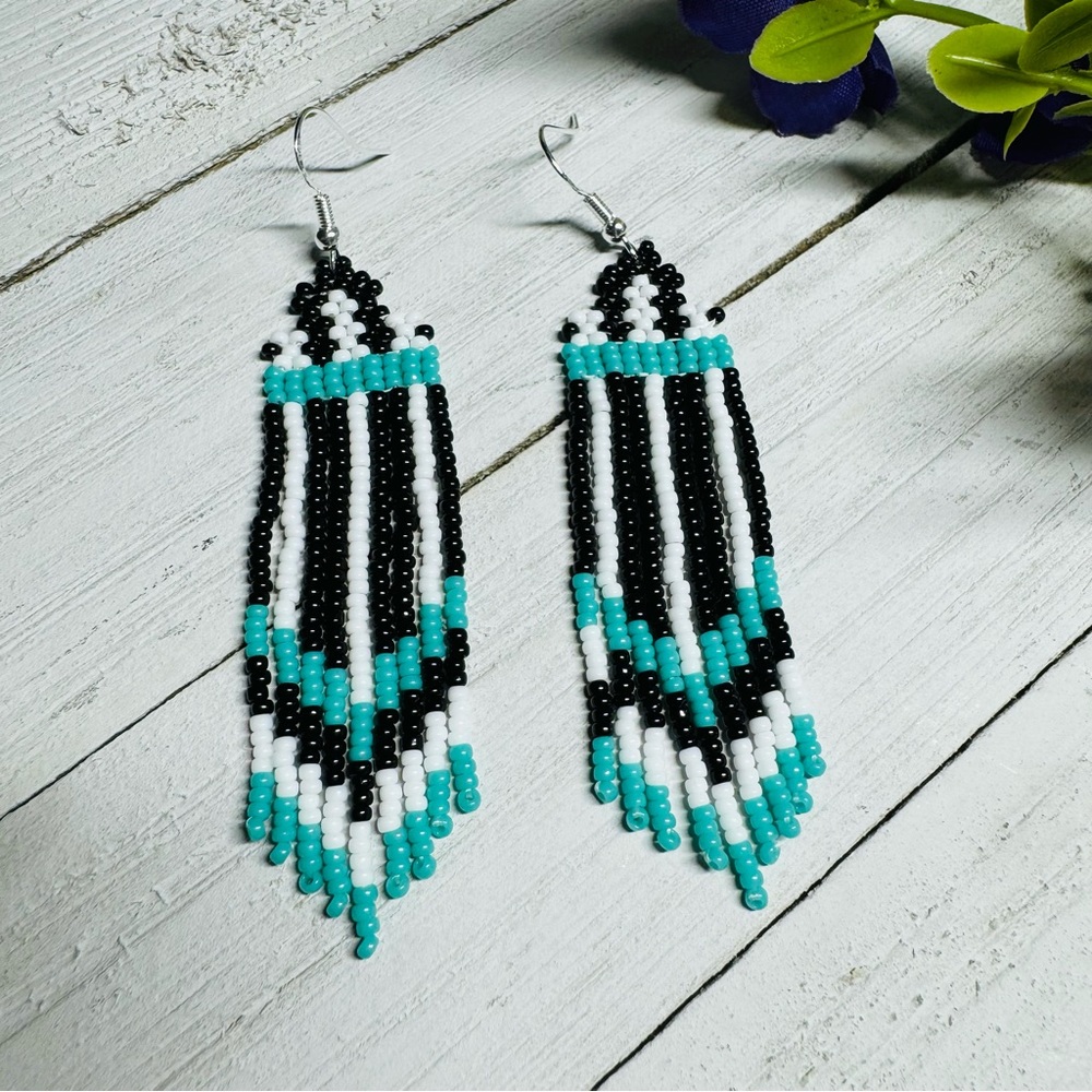 Boho Tribal Earrings Beaded Earrings 3.5 Inches Seed Bead Earrings Handwoven‎